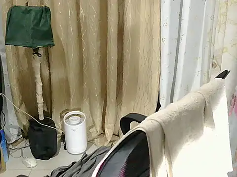 Pink_Scarlet's cam snapshot