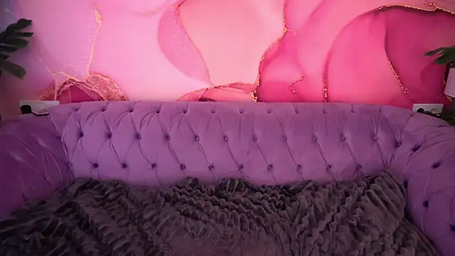 MagicPeachh_'s cam snapshot