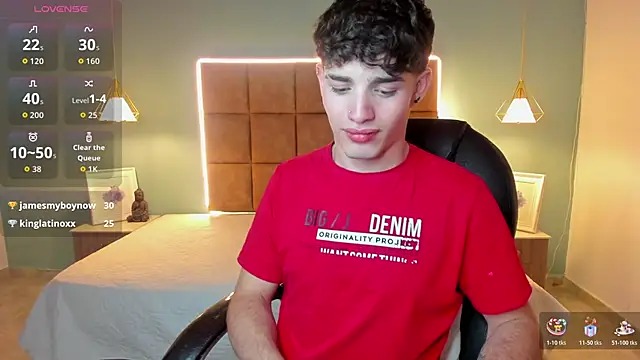 AlejooTwink live sex cam