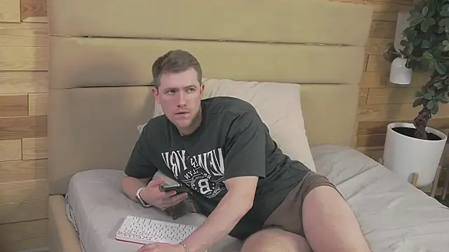 EthanPinkman live sex cam