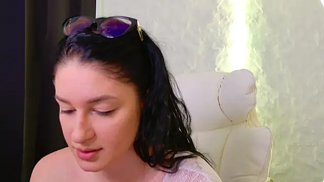 moniqque live sex cam