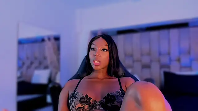 ChaynnaCooper live sex cam