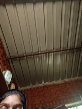 Yatiksha_Beby live sex cam