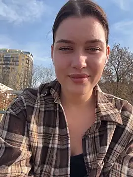 KikiWatson live sex cam