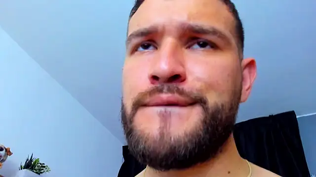 AndrewDiaz live sex cam
