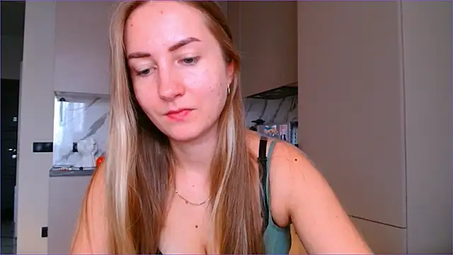 BluueSilk live sex cam