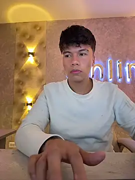 Logan_smith1 live sex cam