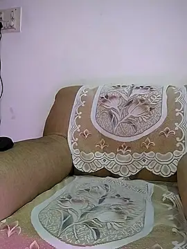 Nisha555 live sex cam