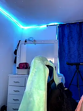 Luna_SofiaXX live sex cam