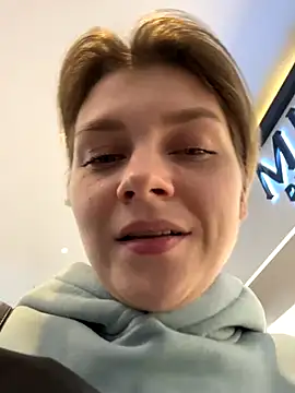 ValenciaShock live sex cam