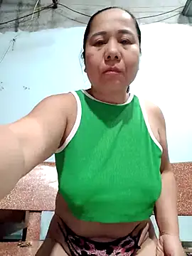 Queen-18200 live sex cam