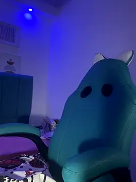 _vaiolet_owo's cam snapshot