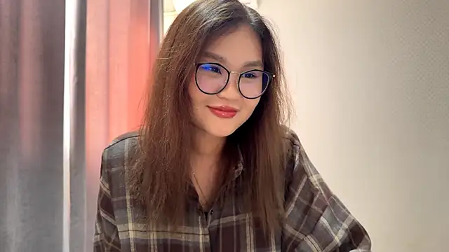 HoneyKitsu's cam snapshot