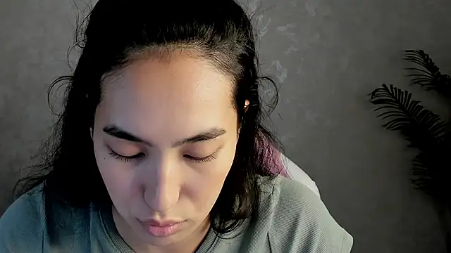 FlirtyAura's cam snapshot