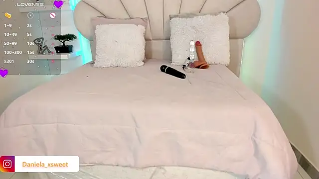 Danielaangelina live sex cam