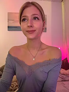 LunaRase's cam snapshot