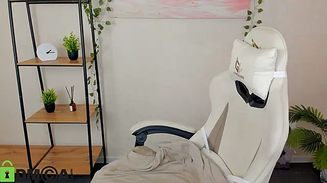 L1na_Reeds's cam snapshot