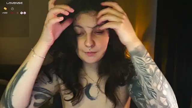 maymary_'s cam snapshot