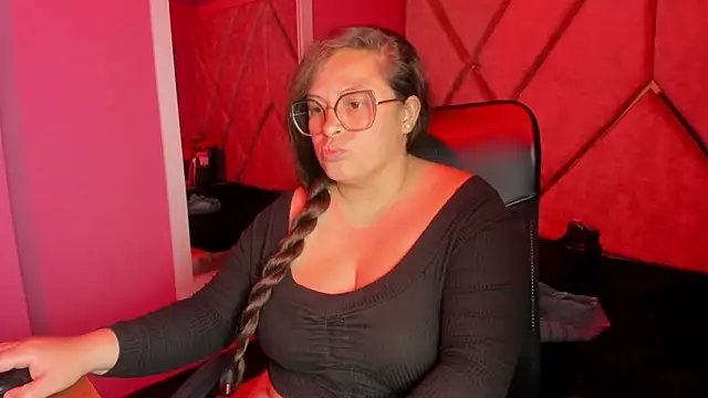 SaraThomso's cam snapshot