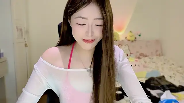 Onecutelittle's cam snapshot