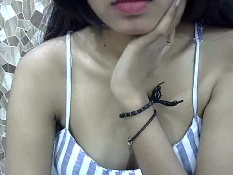 SEXY_PRIYA83's cam snapshot