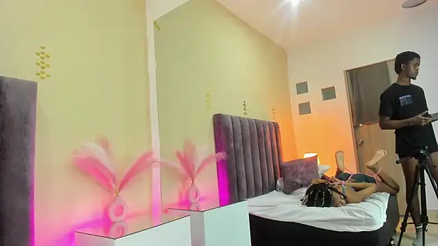 Kiaraa_y_Her_Crazy live sex cam