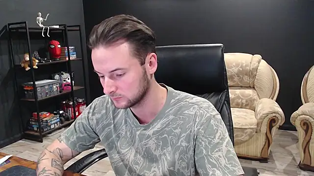 MihasikD live sex cam