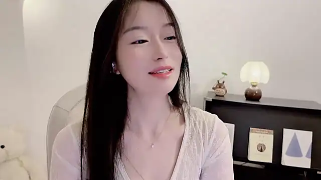 Onechestnut's cam snapshot