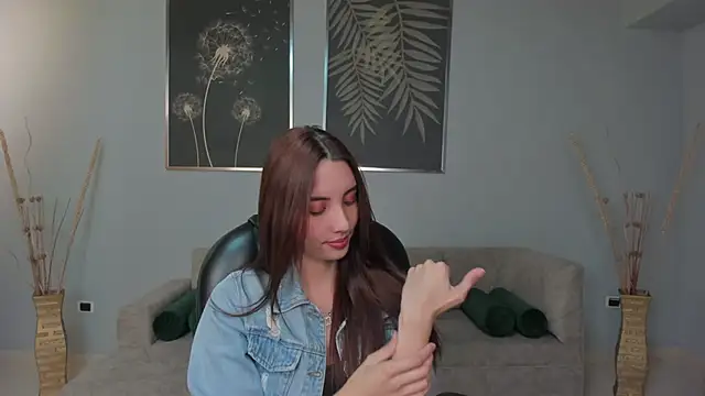 AnaisNin's cam snapshot