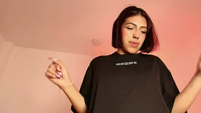 Dulce_Bella_'s cam snapshot