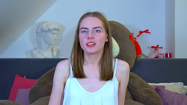 LiliLombroso's cam snapshot