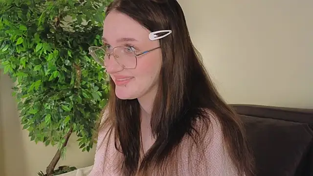 ELLIEJAY's cam snapshot