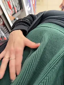 RosieSecret live sex cam