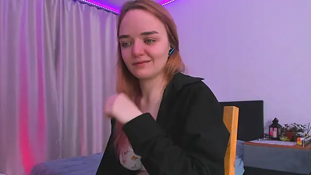 JanetShy's cam snapshot