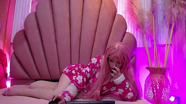 Nezuko_Kirei's cam snapshot