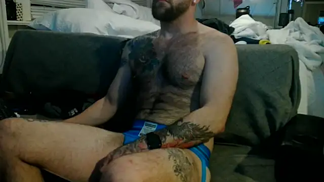 Luv2SuckBWC92's cam snapshot