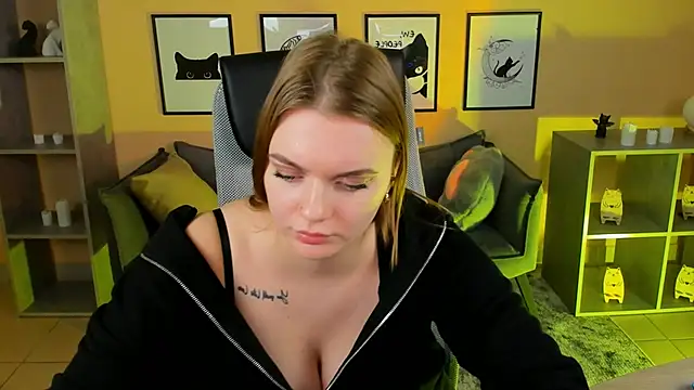 LisaMitchell's cam snapshot