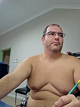 Andrew1900529's cam snapshot