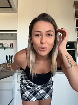 petrouchkaaa_ live sex cam