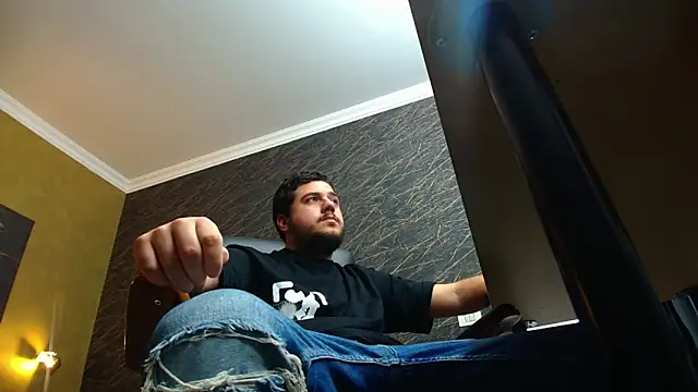 JoshKnights's cam snapshot