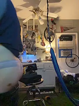 Polaroid_White's cam snapshot