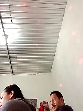 FernandoYAndrea live sex cam