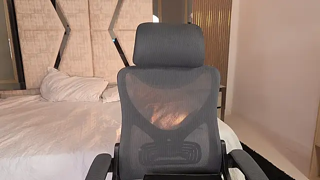 CleeoAdams_'s cam snapshot