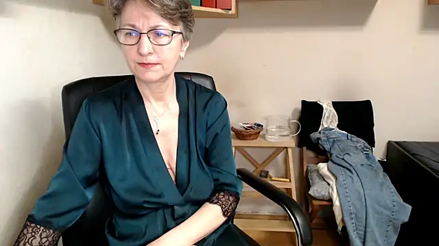 katemodel's cam snapshot