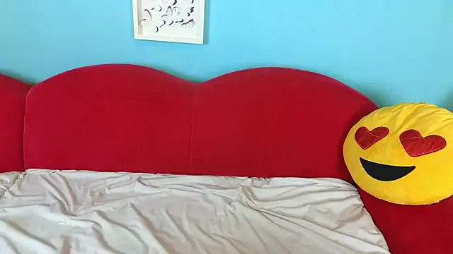 BrianaJoy live sex cam