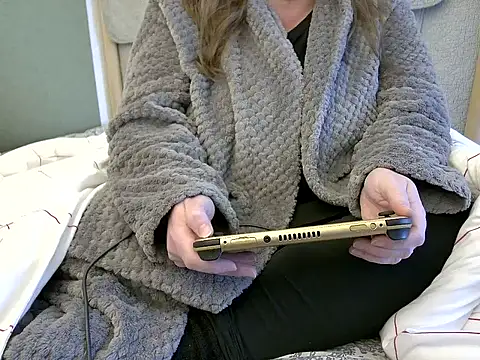 MarthaBriest's cam snapshot