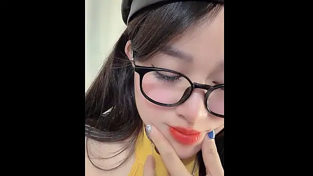 MiCandy-Lovee's cam snapshot