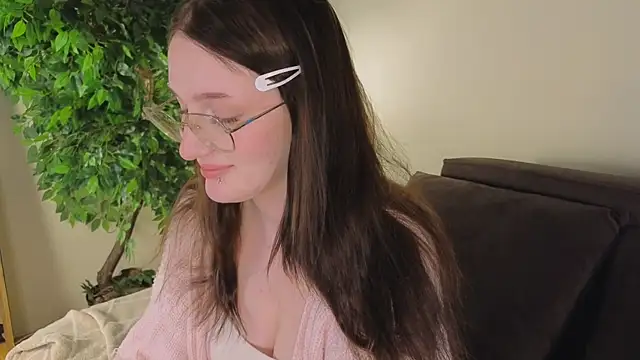 ELLIEJAY's cam snapshot