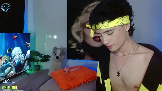 maxiy_001 live sex cam