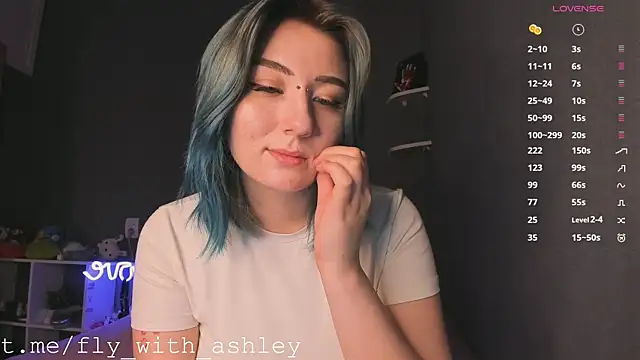 ashley_lovestory's cam snapshot